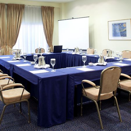 Holiday Inn Thessaloniki By Ihg Kültér fotó A meeting room